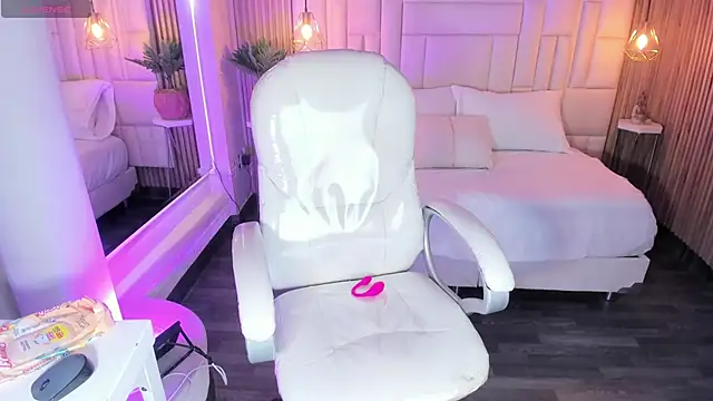 DulceGreem online show from 12.17.25