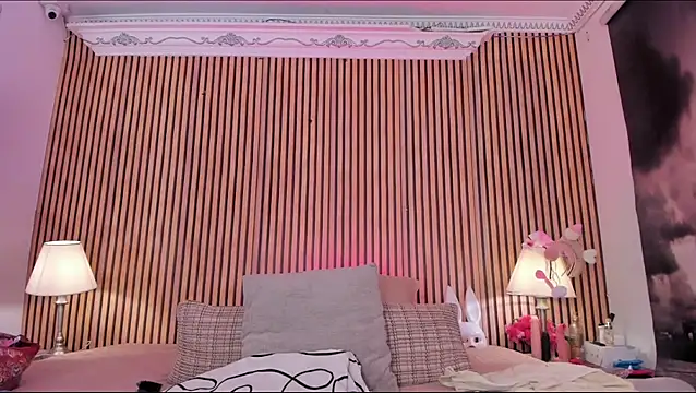 keeyla stone online show from 11.05.25