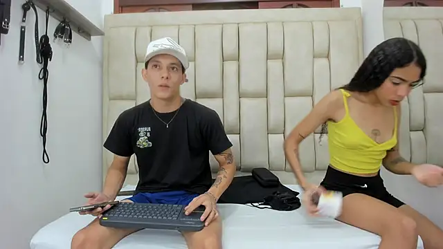 Snapshot of ZafiroAndFlynn chatting on 02.01.26 ZafiroAndFlynn online show from 02.01.26