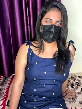 Snapshot of best_couple19 chatting on 09.17.25 best couple19 online show from 09.17.25