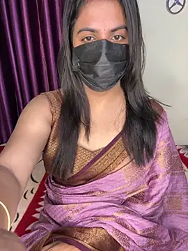 Snapshot of best_couple19 chatting on 09.18.25 best couple19 online show from 09.18.25