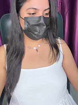 Snapshot of best_couple19 chatting on 11.07.25 best couple19 online show from 11.07.25