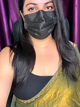 Snapshot of best_couple19 chatting on 11.30.25 best couple19 online show from 11.30.25