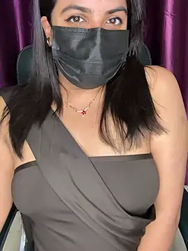 Snapshot of best_couple19 chatting on 02.10.26 best couple19 online show from 02.10.26