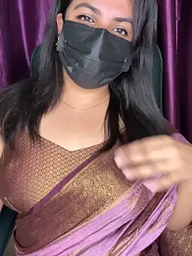 Snapshot of best_couple19 chatting on 02.19.26 best couple19 online show from 02.19.26