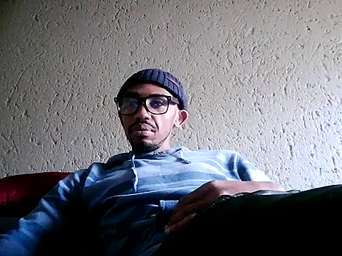 Snapshot of majorsucker chatting on 04.19.26 majorsucker online show from 04.19.26