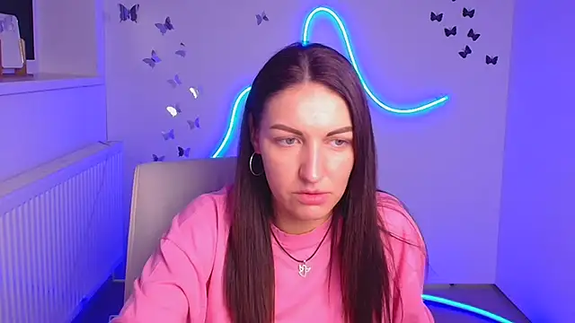 Snapshot of Aurora_Loveu chatting on 11.26.25 Aurora Loveu online show from 11.26.25