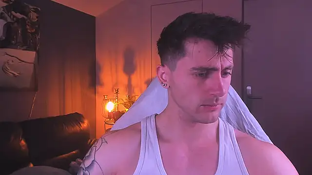 Oscar Miller  online show from 10.11.25