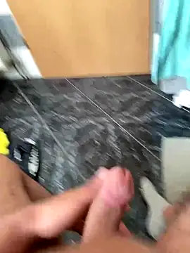 Snapshot of geilheit12 chatting on 09.17.25 geilheit12 online show from 09.17.25