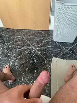 Snapshot of geilheit12 chatting on 10.08.25 geilheit12 online show from 10.08.25