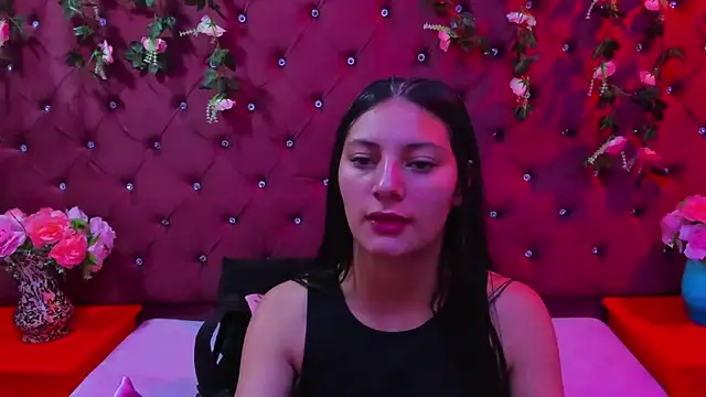  Luna Bennett online show from 11.09.25