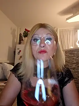 TinaLizxh online show from 07.18.26