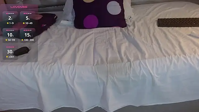 angiellam online show from 10.04.25