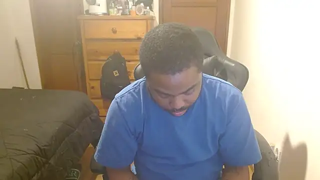 Snapshot of Breadwinnah chatting on 10.18.25 Breadwinnah online show from 10.18.25