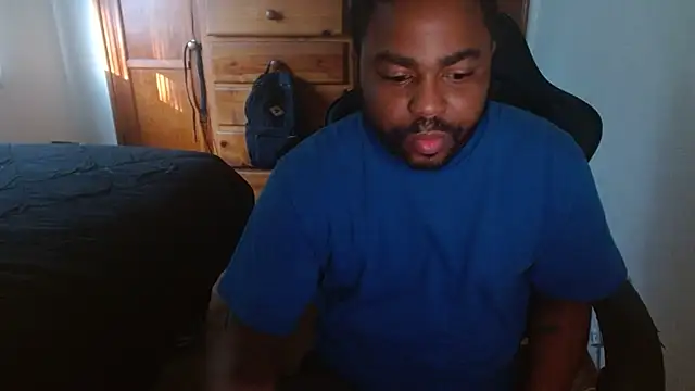Snapshot of Breadwinnah chatting on 10.18.25 Breadwinnah online show from 10.18.25