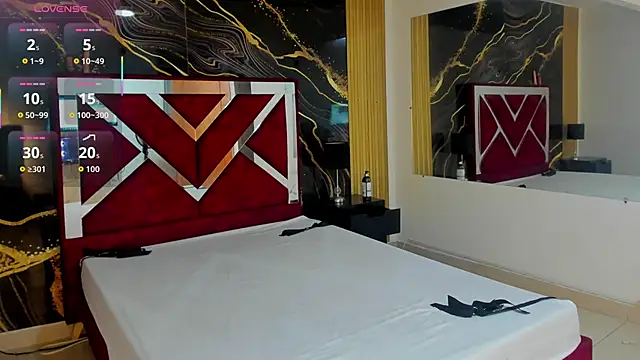 VioletRose as online show from 01.08.26