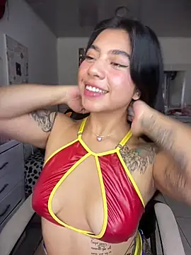 Snapshot of charlotte_queen1320 chatting on 04.27.26 charlotte queen1320 online show from 04.27.26