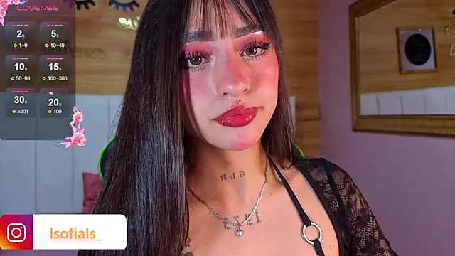 Abril Velvet a  online show from 02.04.26