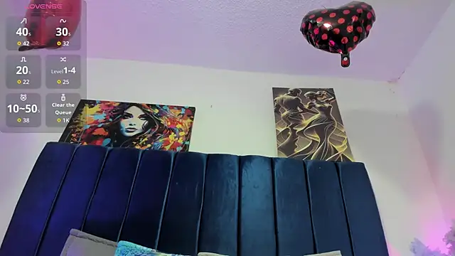 Snapshot of Annie_switt chatting on 11.27.25 Annie switt online show from 11.27.25