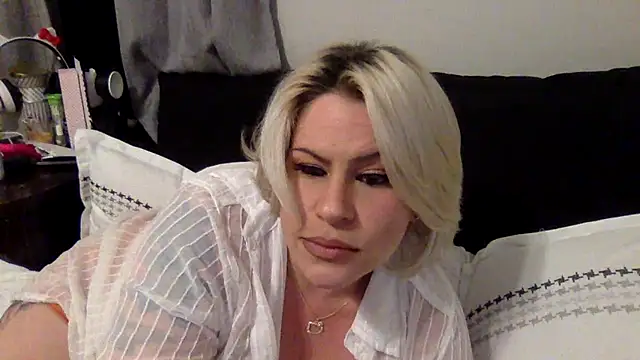 toomuchofafreak online show from 02.17.26