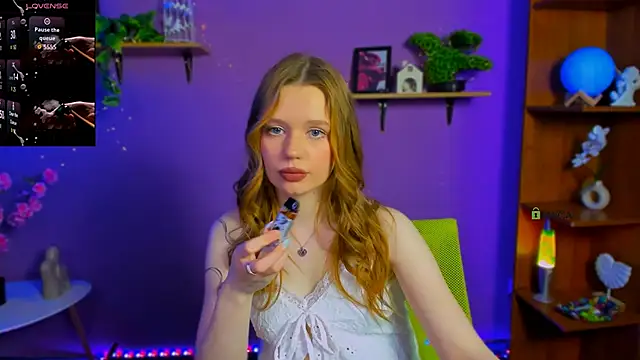 Snapshot of eva_drive chatting on 05.14.26 eva drive online show from 05.14.26