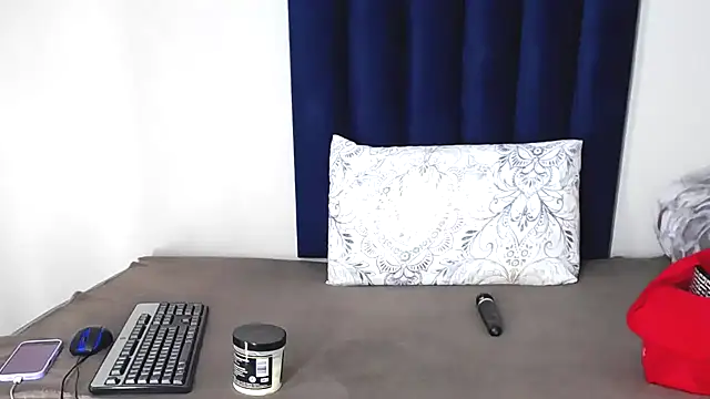 Pinkdollyg online show from 03.10.26