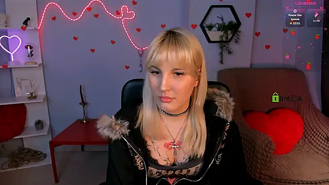 Snapshot of marta_smith chatting on 03.17.26 marta smith online show from 03.17.26