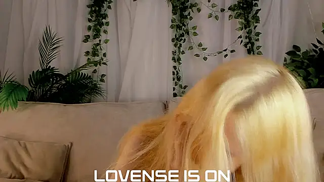 ElizSpieth online show from 10.28.25