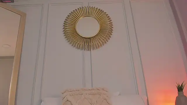Snapshot of CharlotteBrownn_ chatting on 05.15.26 CharlotteBrownn online show from 05.15.26