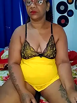 Snapshot of analgetica chatting on 06.20.26 analgetica online show from 06.20.26