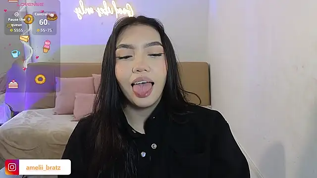 Snapshot of Ameliiaa_tay chatting on 10.13.25 Ameliiaa tay online show from 10.13.25