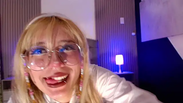 rihonna hs8 online show from 10.08.25