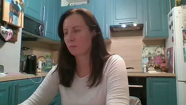 ALICAINWONDERLAND online show from 10.30.25