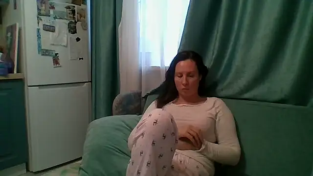 ALICAINWONDERLAND online show from 11.07.25