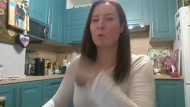 ALICAINWONDERLAND online show from 11.19.25