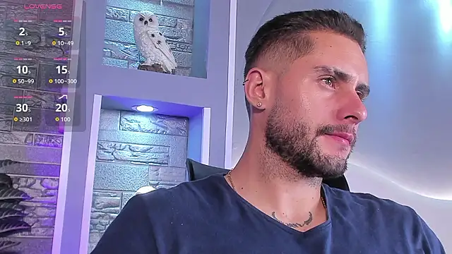 Snapshot of dominic_de_luca chatting on 02.04.26 dominic de luca online show from 02.04.26