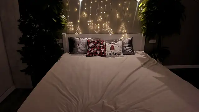 SofiSoft online show from 12.18.25