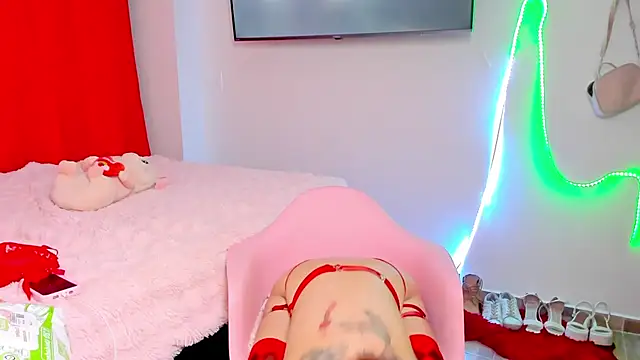 larsonbeverly online show from 10.24.25