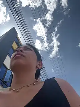 Snapshot of larsonbeverly chatting on 02.26.26 larsonbeverly online show from 02.26.26