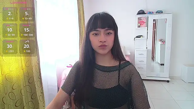 Snapshot of violetta_blackk chatting on 09.10.25 violetta blackk online show from 09.10.25