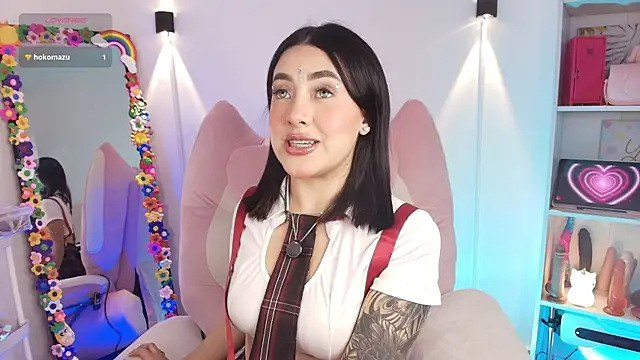 Snapshot of justonecute chatting on 04.01.26 justonecute online show from 04.01.26