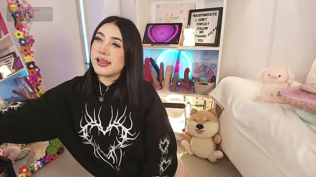 justonecute online show from 04.25.26
