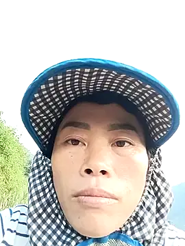 CoMay003 online show from 10.13.25