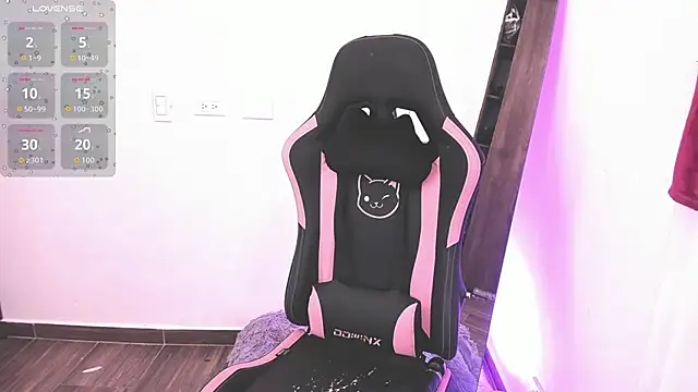 samiacooper25 online show from 09.10.25