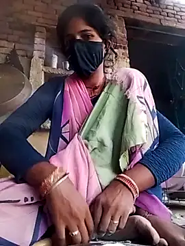 Snapshot of MISS-KAYA chatting on 11.04.25 MISS-KAYA online show from 11.04.25