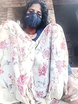 Snapshot of MISS-KAYA chatting on 11.27.25 MISS-KAYA online show from 11.27.25