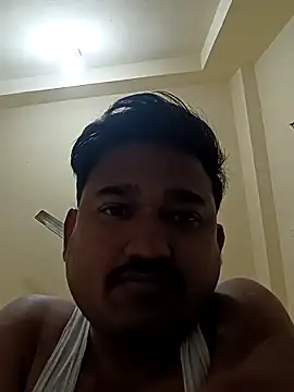 Snapshot of VadodaraBBC chatting on 12.02.25 VadodaraBBC online show from 12.02.25