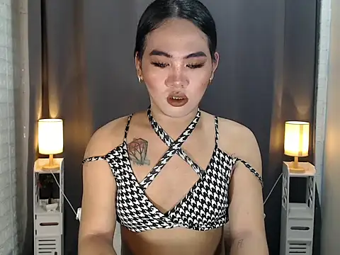 asian slutt143 online show from 04.17.26