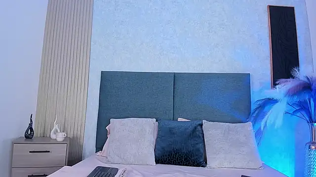 Snapshot of Laura_Ivy chatting on 02.05.26 Laura Ivy online show from 02.05.26