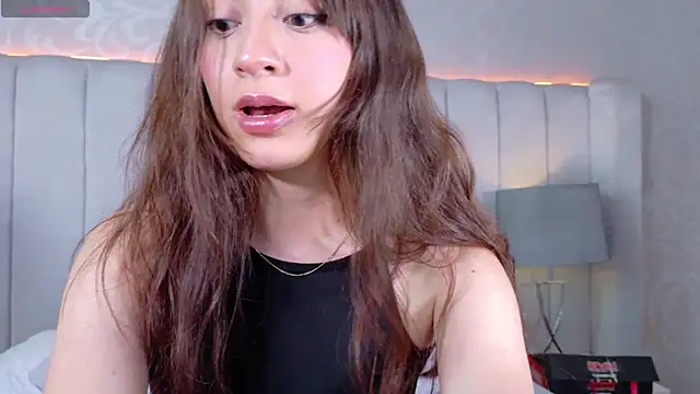 LuluBeerry online show from 10.02.25